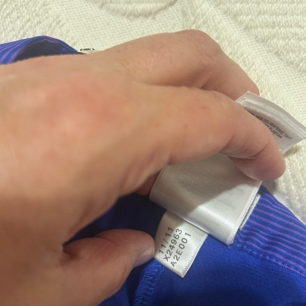 Adidas size 12 athletic golf skirt with front pleats, pockets, side zip. Stripes - Picture 12 of 15